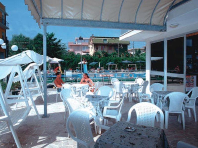 Hotel Lem Rimini Zewnętrze zdjęcie